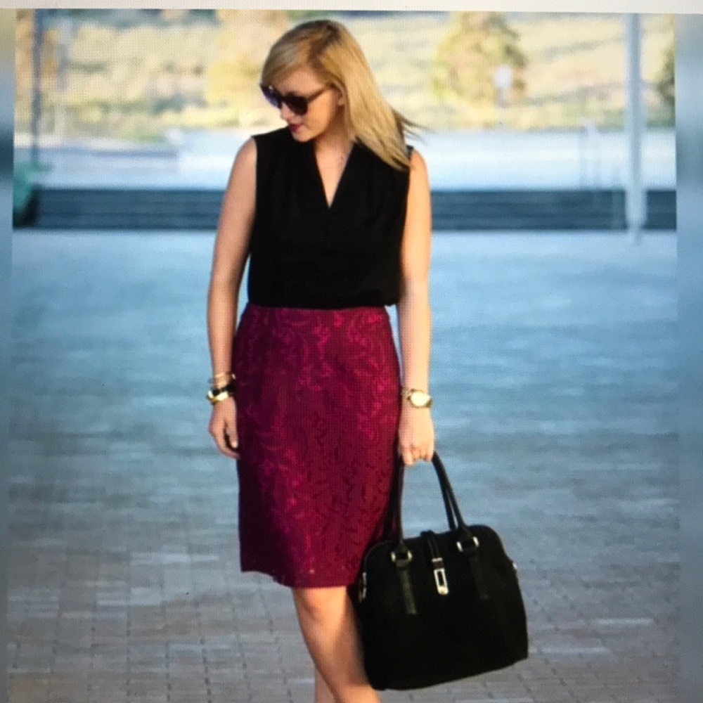 Cabi Frolic skirt #922 size 4